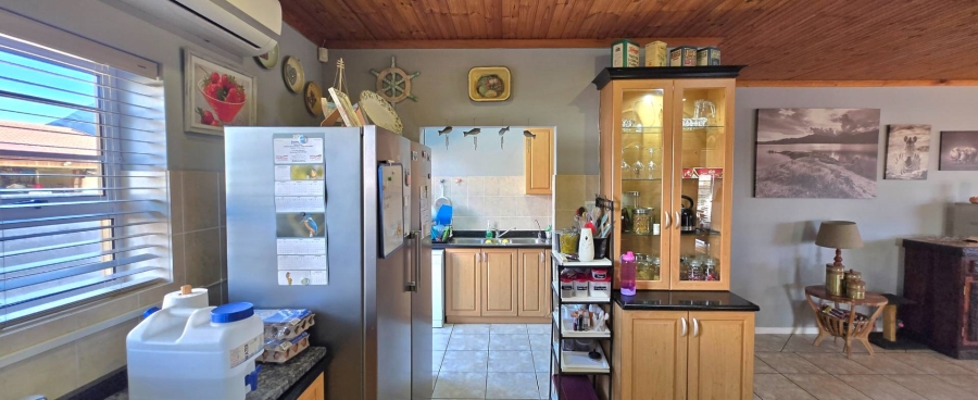 4 Bedroom Property for Sale in Franskraal Western Cape